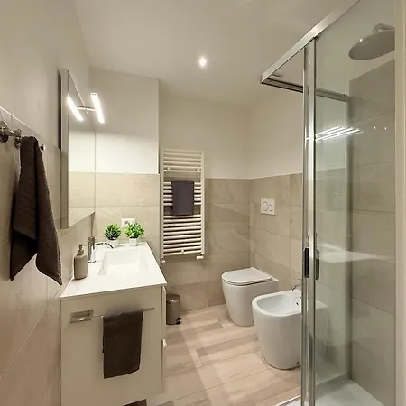 Luxhome Duomo - San Siro 10min Milan